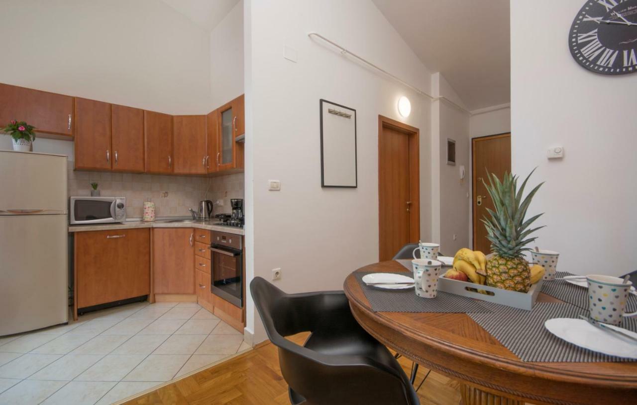 City Centre Sea View Apartment Pula Zewnętrze zdjęcie