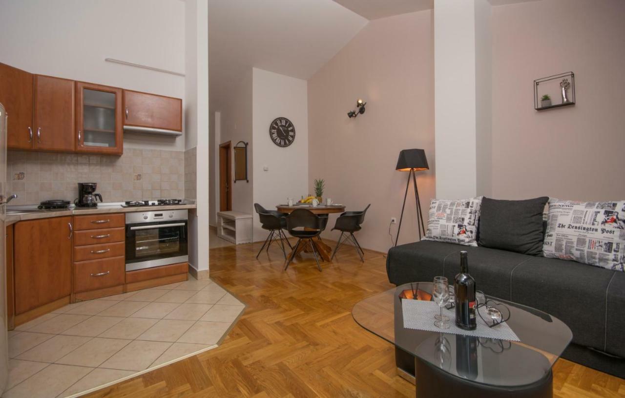 City Centre Sea View Apartment Pula Zewnętrze zdjęcie